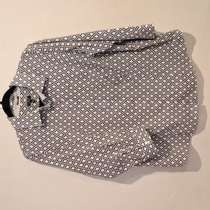 Talbots Navy, Almost Black and White Blouse Buttondown Wrinke Res. 3/4 Sleeve